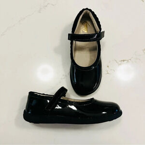 See Kai Run Jane II | Black Patent | Youth 2